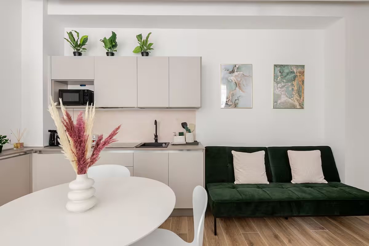 Soggiorno e cucina — Gio · Modern Design Flat, Milano (3)